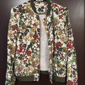 Floral vest / zipper